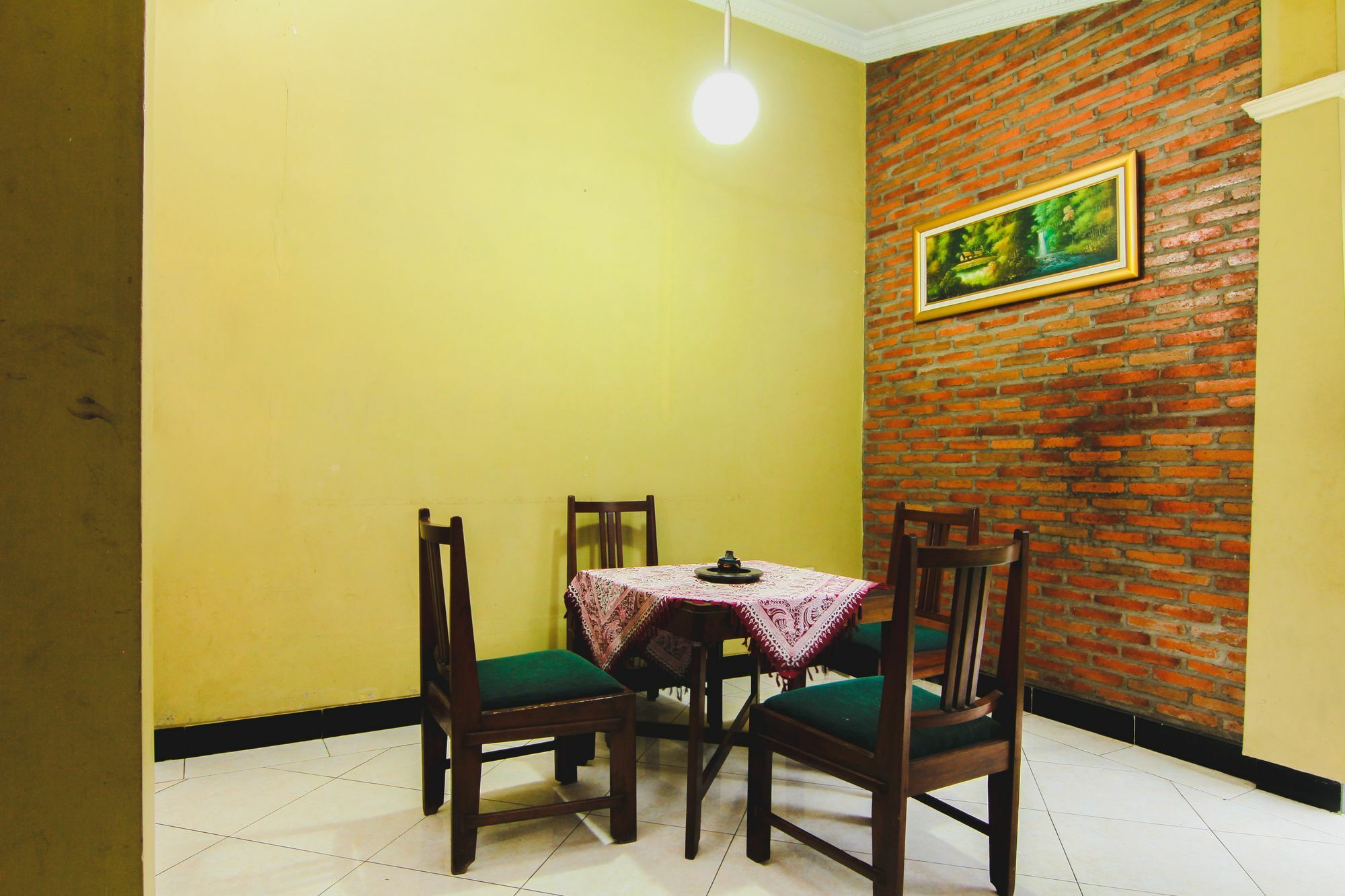 Griya Batik Giri Sekar Homestay Yogyakarta Exterior foto